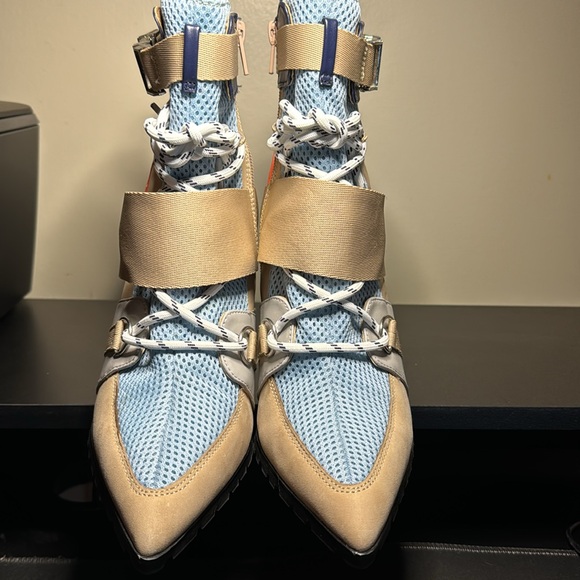 NWOT Steve Madden Illusion Boots - Picture 4 of 14